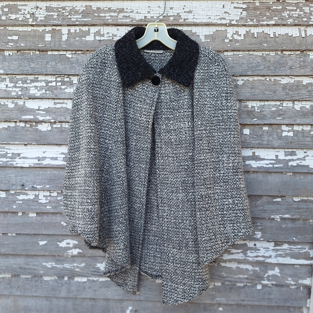 Weave of the Irish Wool Cape Poncho Shawl Wrap